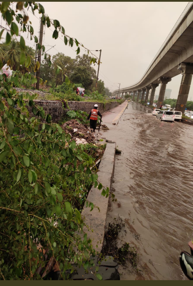 Women's Constable Adventure Between Rain