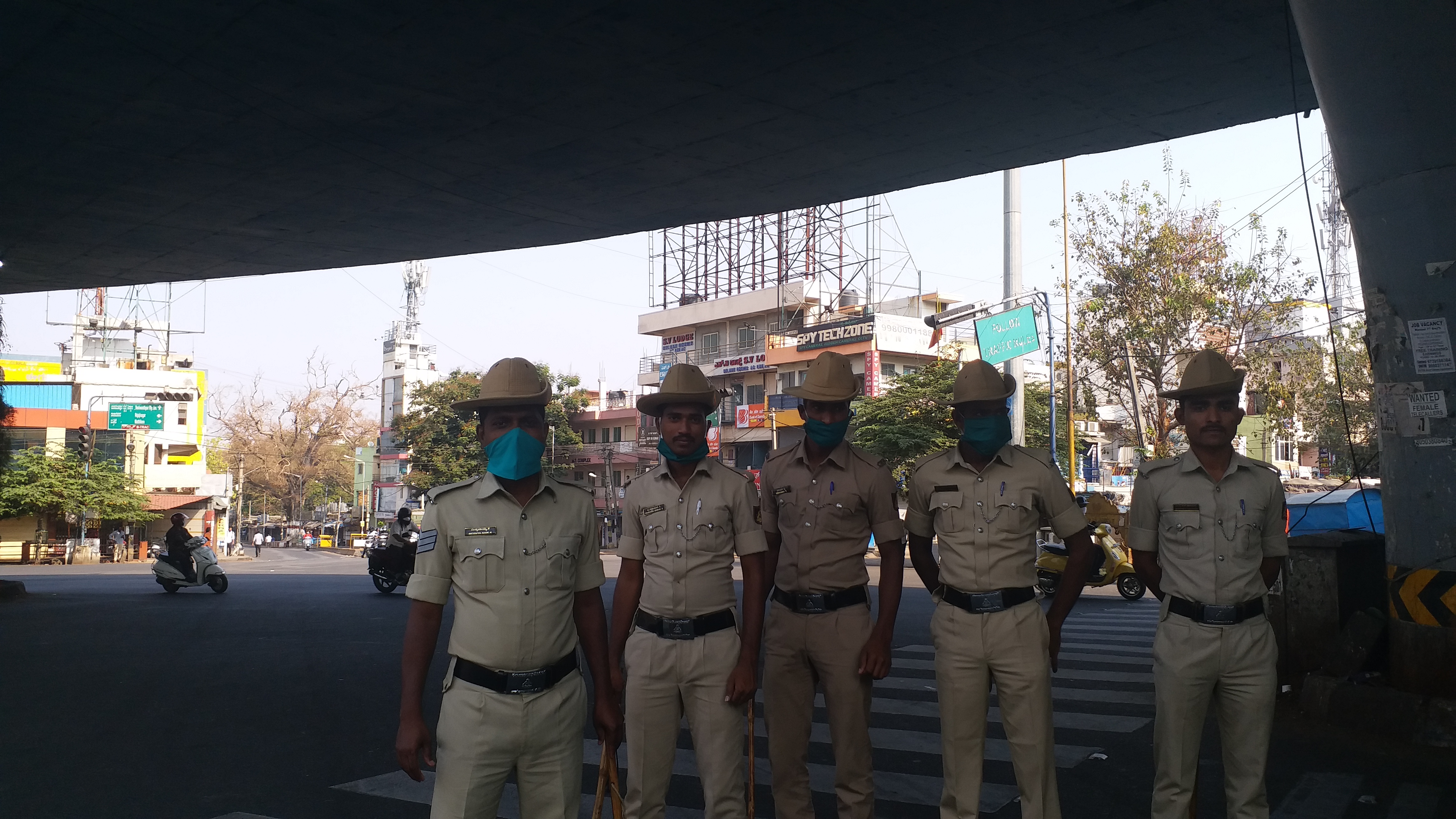 Strict action against people who neglect the lockdown order in bangalore