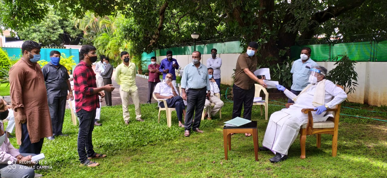 SIO Karnataka Mission meets Former CM Siddaramaiah