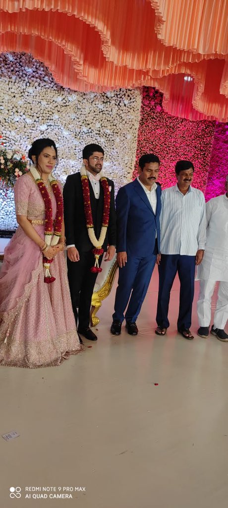 CM Yediyurappa grand daughter marriage,CM Yediyurappa grand daughter marriage function,  CM Yediyurappa grand daughter marriage function, ಸಿಎಂ ಮೊಮ್ಮಗಳ ಮದುವೆ ಆರತಕ್ಷತೆ ಸಮಾರಂಭ, ಸಿಎಂ ಮೊಮ್ಮಗಳ ಮದುವೆ ಆರತಕ್ಷತೆ ಸಮಾರಂಭದಲ್ಲಿ ರಾಜಕೀಯ ಗಣ್ಯರು ಭಾಗಿ, ಸಿಎಂ ಮೊಮ್ಮಗಳ ಮದುವೆ, ಸಿಎಂ ಮೊಮ್ಮಗಳ ಮದುವೆ ಸುದ್ದಿ,