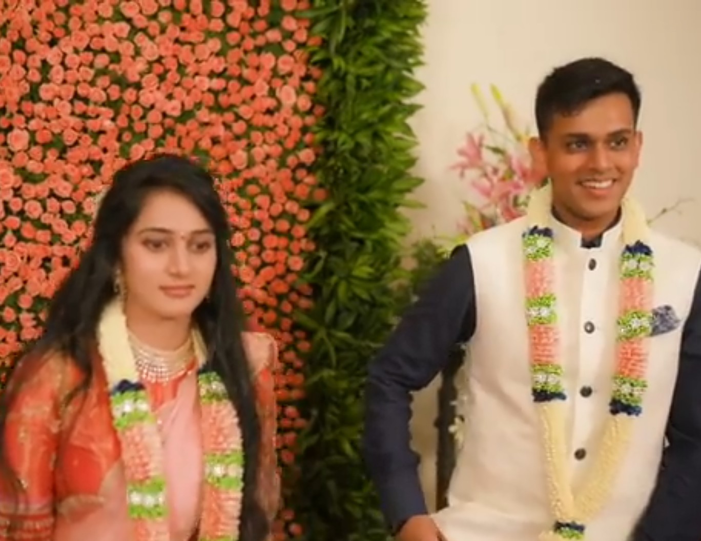 Shivakumars daughter engagement Siddhartha DK Shivakumar அமர்த்தியா, ஐஸ்வர்யா திருமணம் டி.கே. சிவக்குமார் மகளுக்கு இன்று நிச்சயதார்த்தம் டி.கே. சிவக்குமார் ஐஸ்வர்யா அமர்த்தியா நிச்சயதார்த்தம் காபி டே