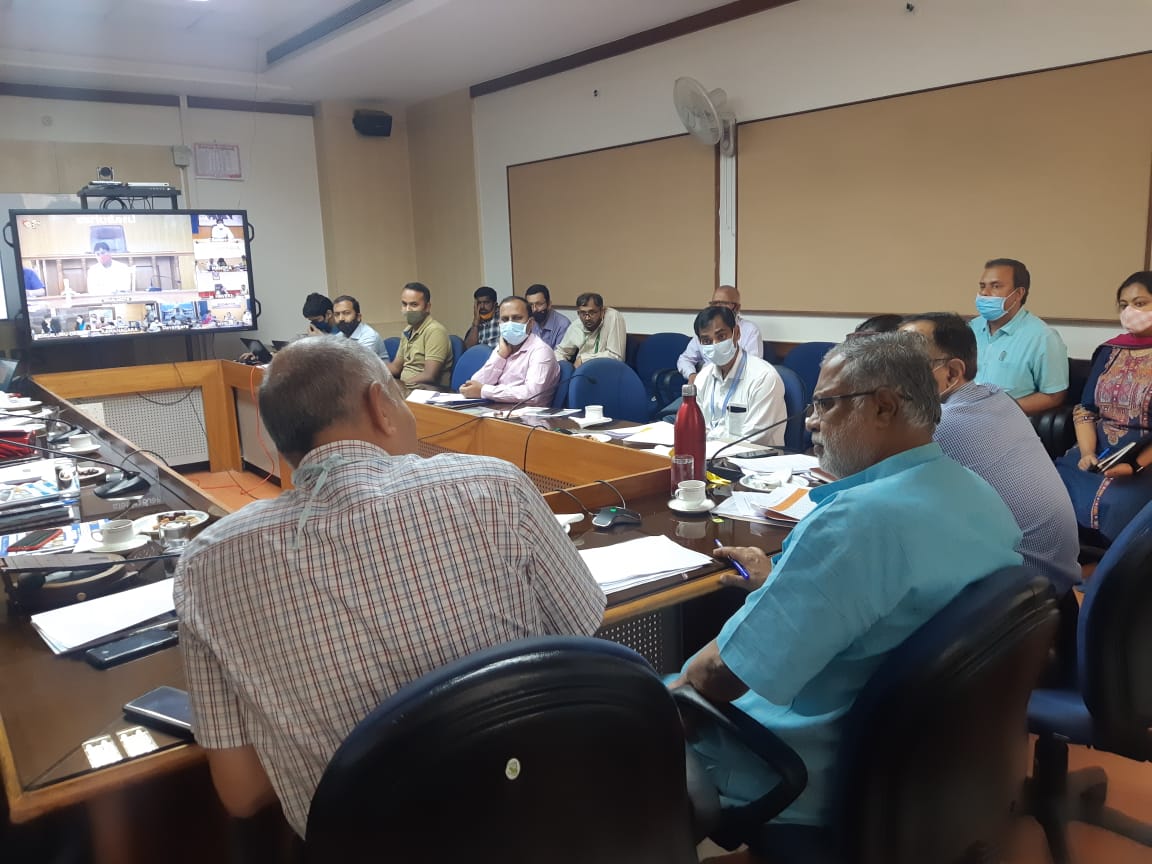 Sakala service, Sakala week celebration, Sakala service news, Minister Suresh kumar video conference, Minister Suresh kumar video conference with All district collectors, ಸಕಾಲ ಸೇವೆ, ಸಕಾಲ ಸೇವೆ ಸುದ್ದಿ, ಸಕಾಲ ಸಪ್ತಾಹ ಆಚರಣೆ, ಸಚಿವ ಸುರೇಶ್​ ಕುಮಾರ್​ ವಿಡಿಯೋ ಕಾನ್ಫೆರೆನ್ಸ್, ಎಲ್ಲ ಜಿಲ್ಲಾಧಿಕಾರಿಗಳೊಂದಿಗೆ ಸಚಿವ ಸುರೇಶ್​ ಕುಮಾರ್​ ವಿಡಿಯೋ ಕಾನ್ಫೆರೆನ್ಸ್,