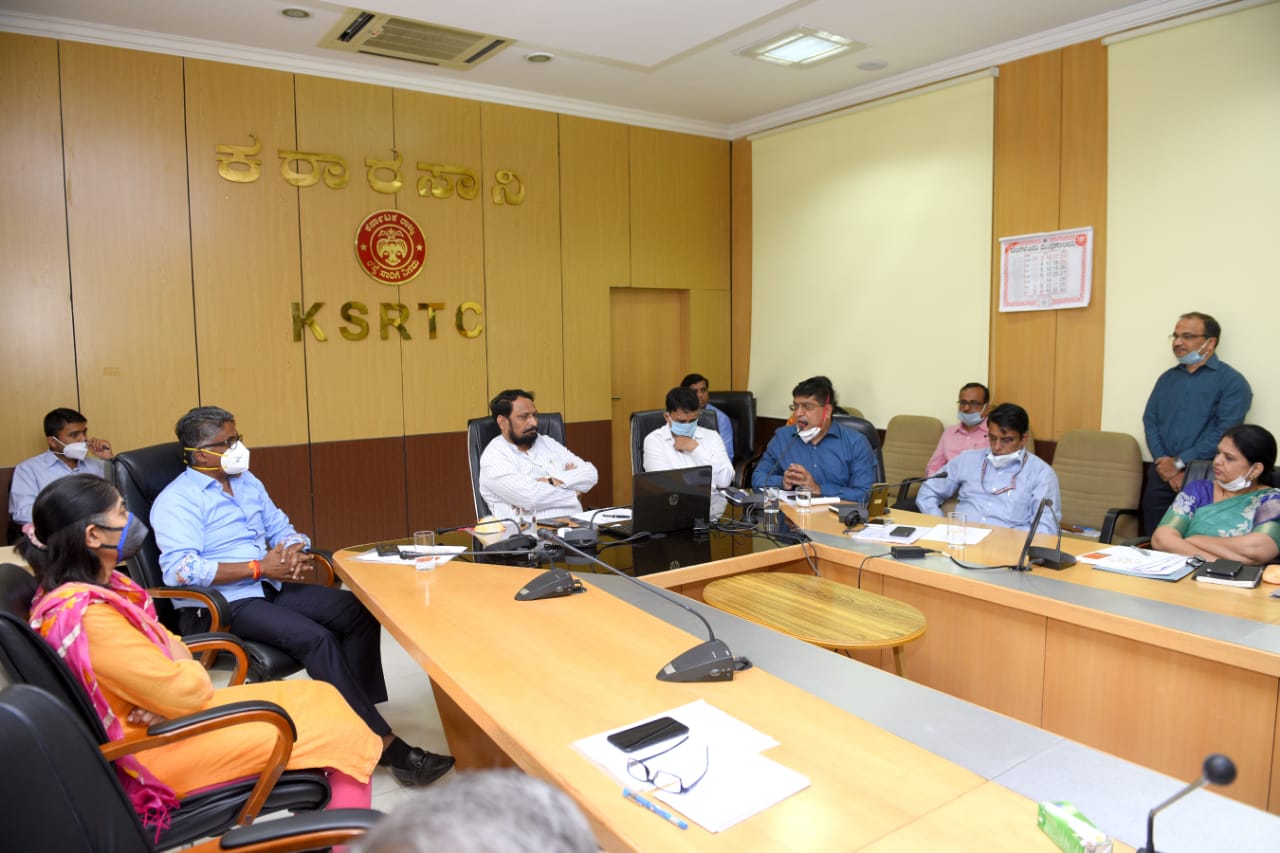 DCM Lakshman Saudi held meeting with officers in KSRTC headquarters