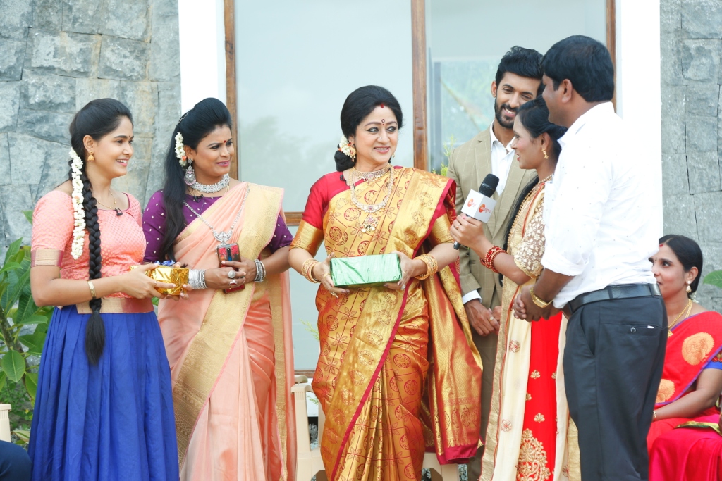 Paaru serial team