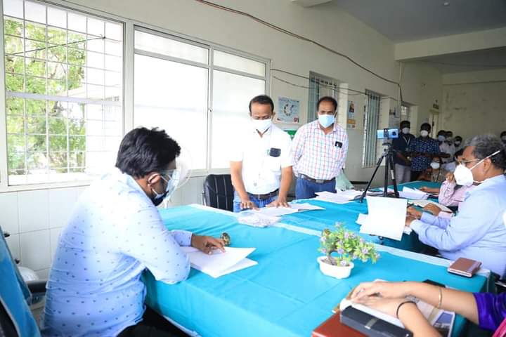 Dr. Sudhakar visits Bagepalli Taluk Hospital