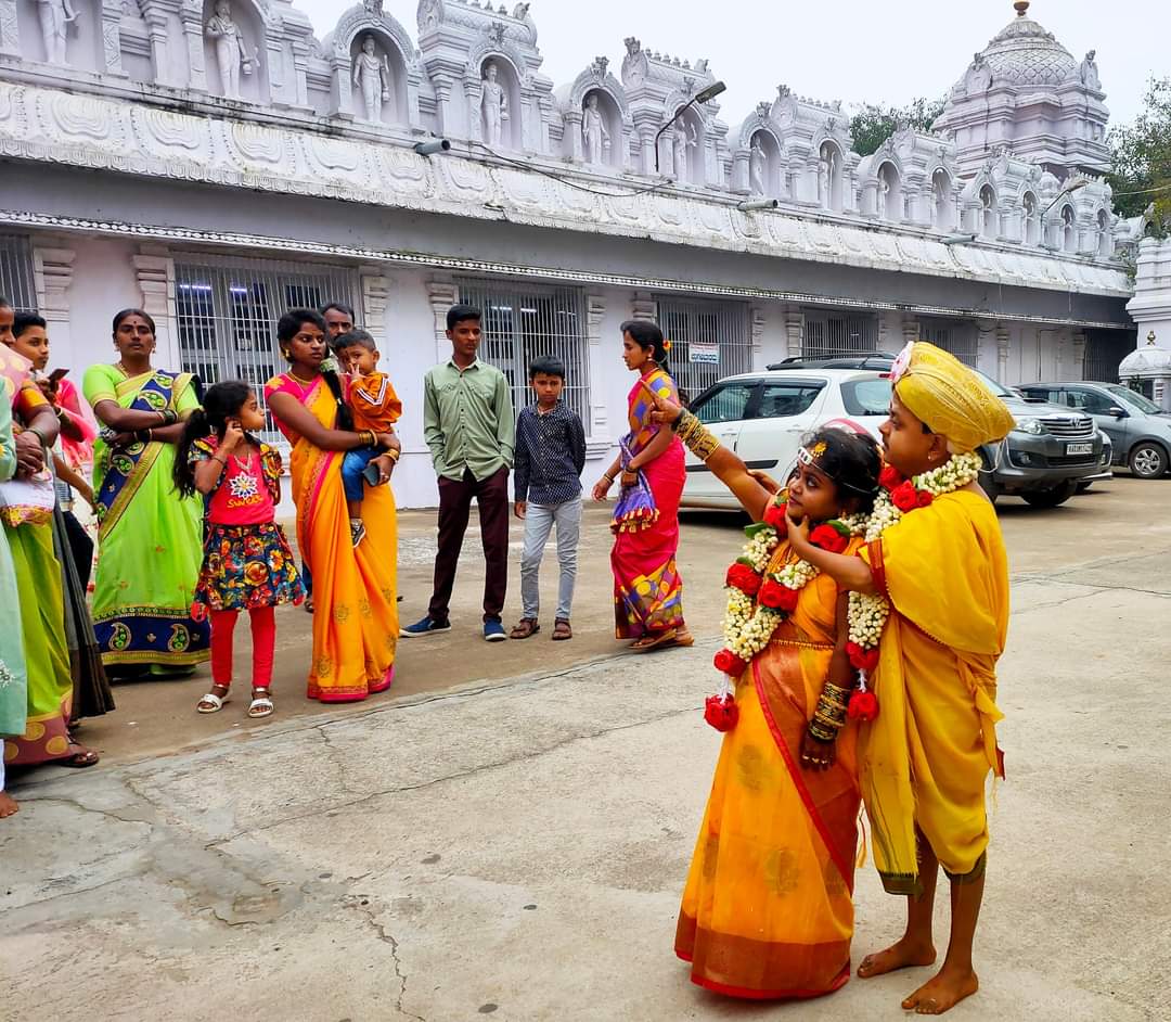 3 feet groom, 2 feet bride