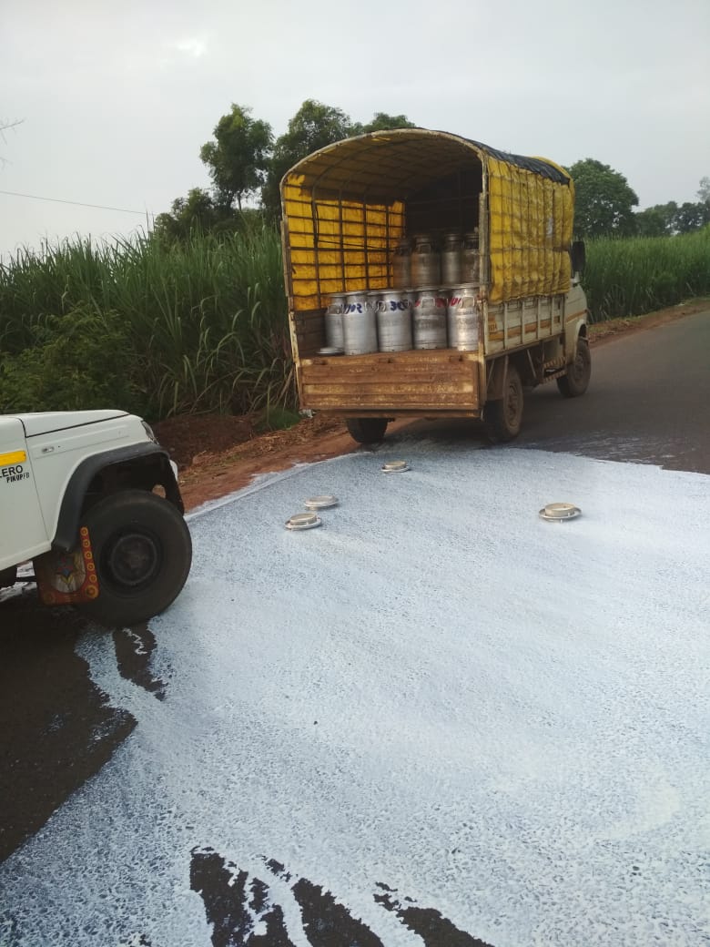 Protest poured milk into the road