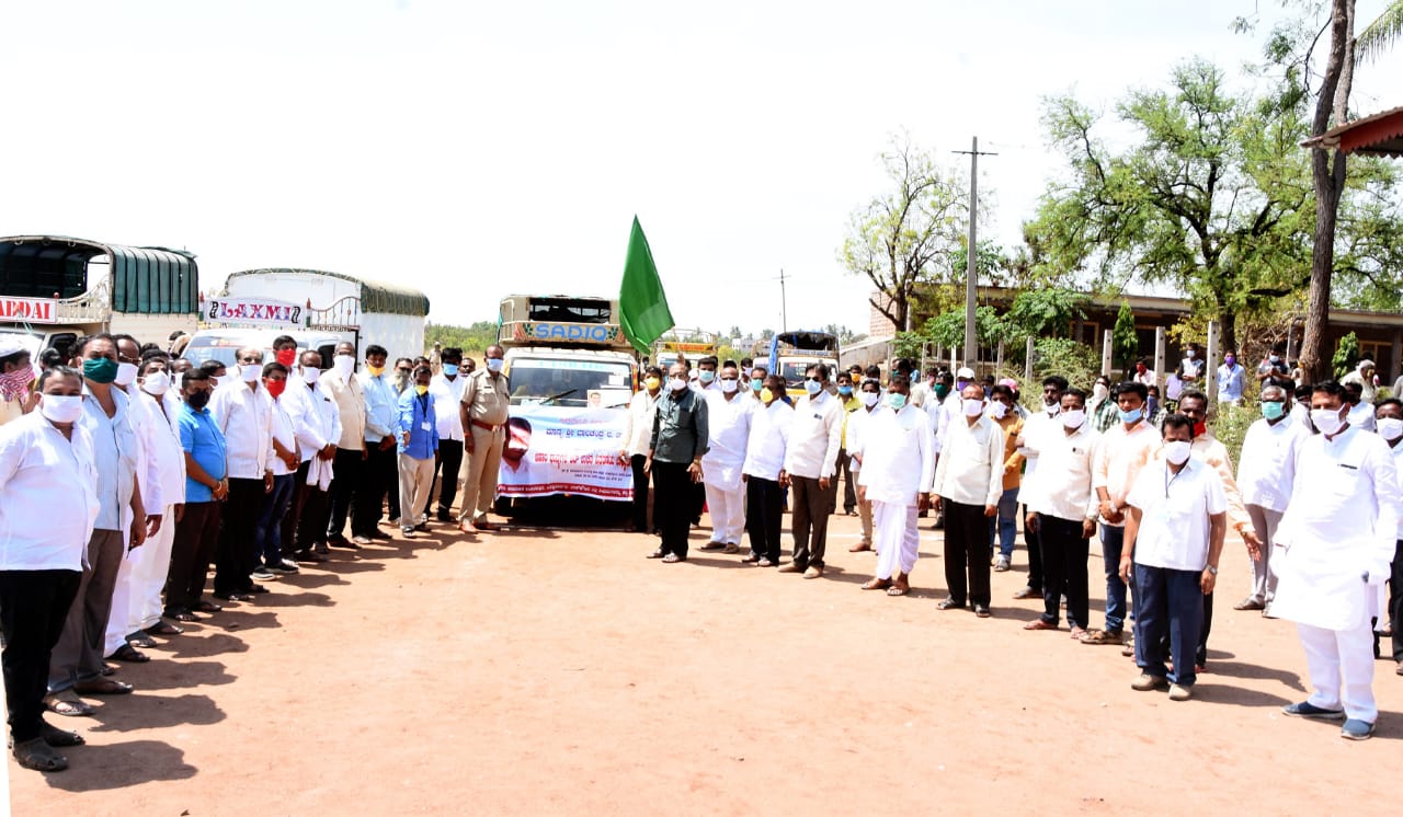 Food kit distribution in chikkodi