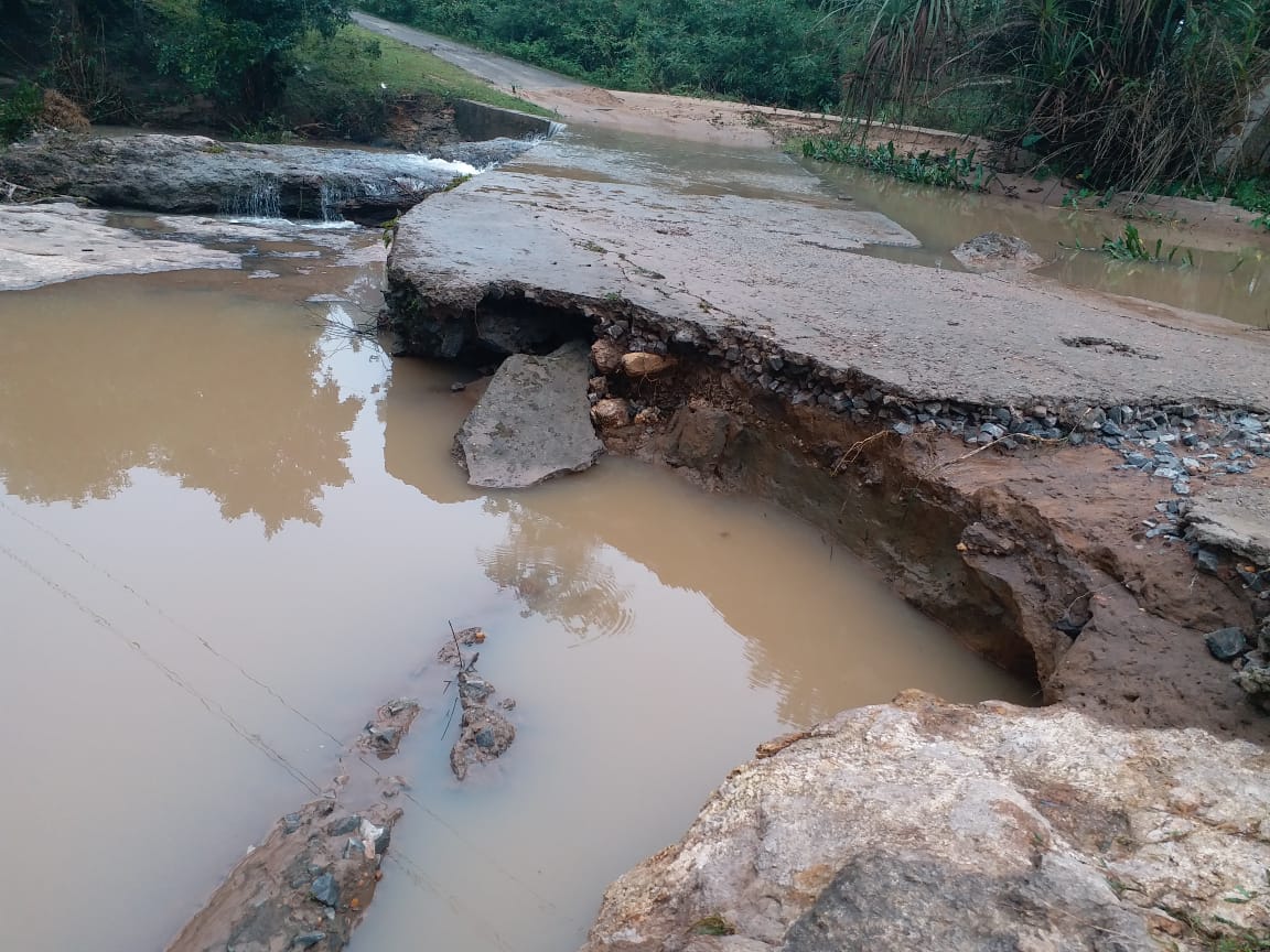 bridge washed away in chikkamagaluru