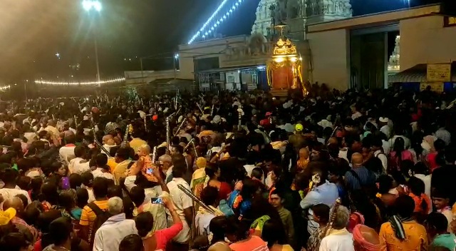 10 lakh donation collected in a day at Male Mahadeshwara Swamy Temple