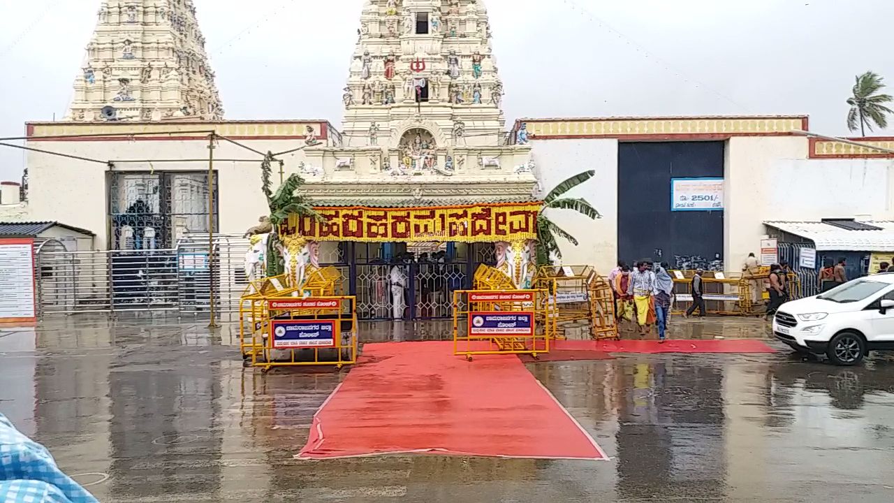 ಮಲೆಮಹದೇಶ್ವರ ಬೆಟ್ಟದ ಅಭಿವೃದ್ಧಿ ಕಾಮಗಾರಿಗೆ ಸಿಎಂ ಚಾಲನೆ