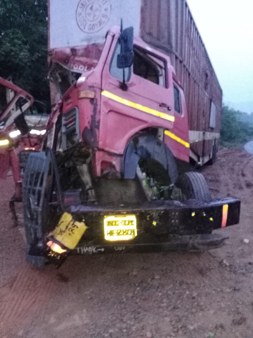 driver died in road accident, driver died in road accident at Shiradi, Shiradi crime news, Shiradi accident news, ರಸ್ತೆ ಅಪಘಾತದಲ್ಲಿ ಚಾಲಕ ಸಾವು, ಶಿರಾಡಿಯಲ್ಲಿ ರಸ್ತೆ ಅಪಘಾತದಲ್ಲಿ ಚಾಲಕ ಸಾವು, ಶಿರಾಡಿ ಅಪರಾಧ ಸುದ್ದಿ, ಶಿರಾಡಿ ಅಪಘಾತ ಸುದ್ದಿ,