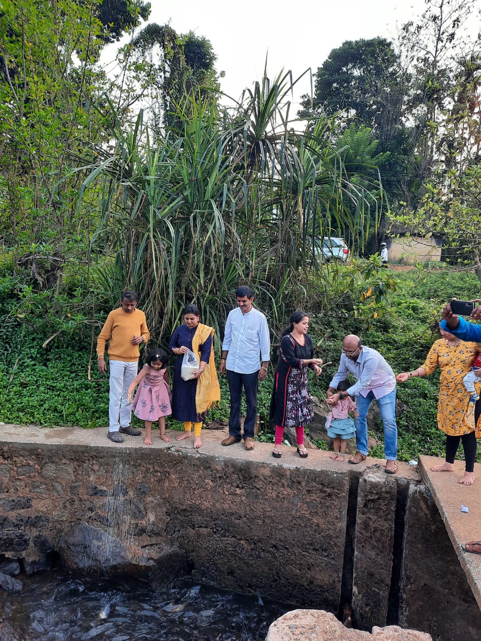 heroine Amulya visits kukke subramanya temple