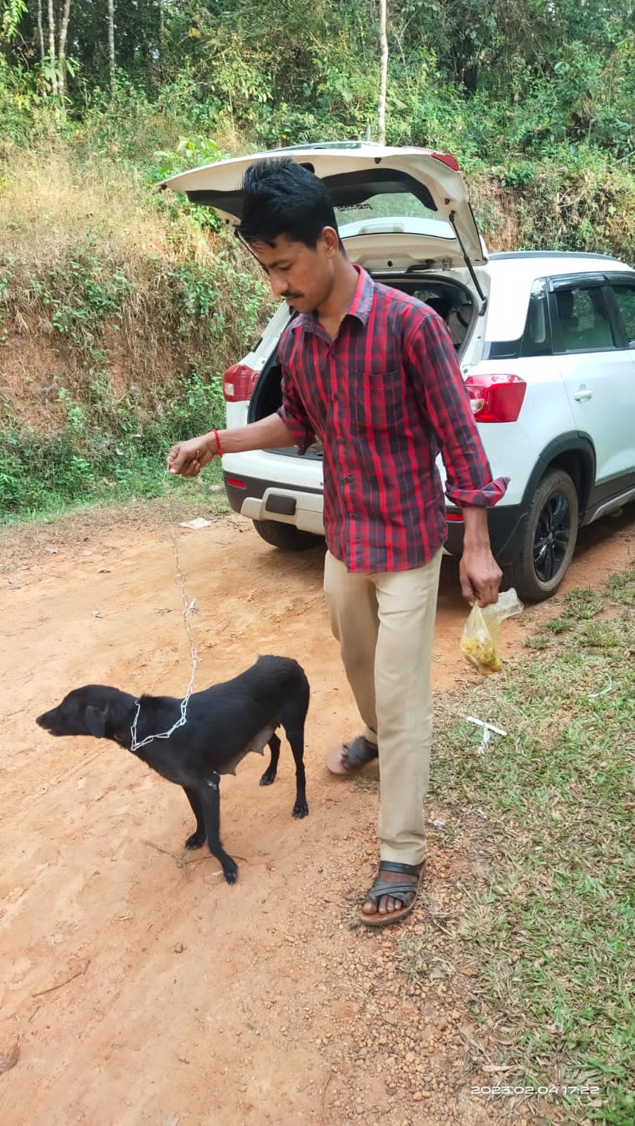 sullia forest officer brought joy to the little daughter