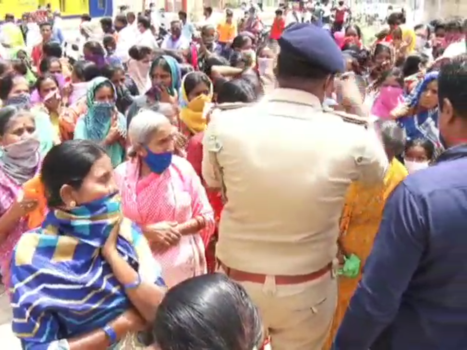 Lathi Charge In Davanagere