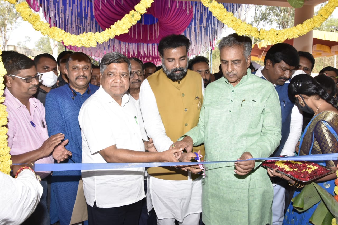 minister inaugurates department of Social Welfare student hostels in dharwad