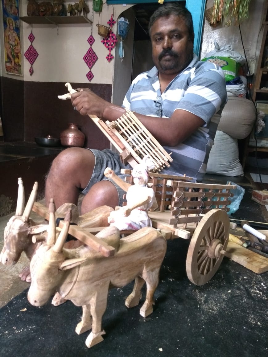 Dharwad Coconut Artist Honoured with Doctorate