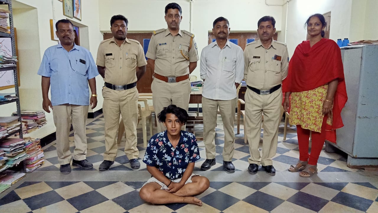 Man arrested for selling marijuana to tourists in gangavati