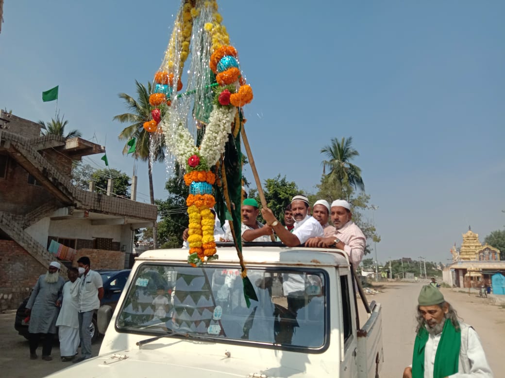 Gyarvi Sharif celebration in hindu leader house