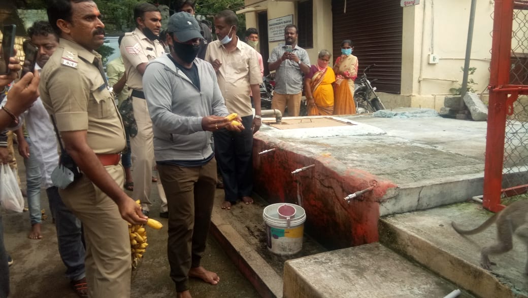 puneeth rajkumar visit to anjanadri temple