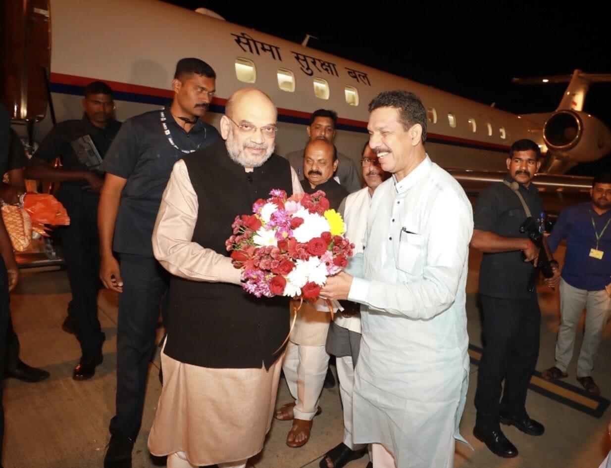 amith sha arrives in hubli