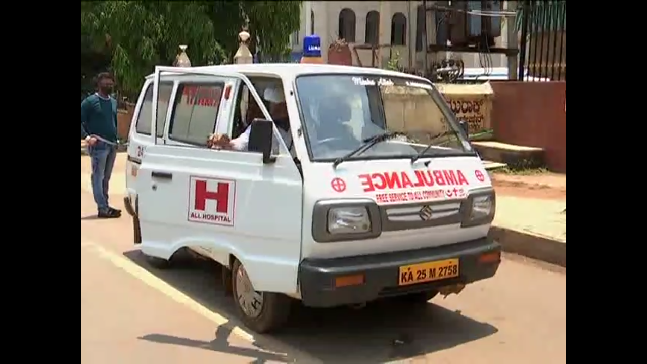 Irshad free ambulance service, Irshad free ambulance service for public, Irshad free ambulance service for public in Hubli, Irshad free ambulance, Irshad free ambulance hubli, ಇರ್ಷಾದ್ ಉಚಿತ ಆಂಬ್ಯುಲೆನ್ಸ್ ಸೇವೆ, ಸಾರ್ವಜನಿಕರಿಗಾಗಿ ಇರ್ಷಾದ್ ಉಚಿತ ಆಂಬ್ಯುಲೆನ್ಸ್ ಸೇವೆ, ಹುಬ್ಬಳ್ಳಿಯಲ್ಲಿ ಸಾರ್ವಜನಿಕರಿಗಾಗಿ ಇರ್ಷಾದ್ ಉಚಿತ ಅಂಬ್ಯುಲೆನ್ಸ್ ಸೇವೆ, ಇರ್ಷಾದ್ ಉಚಿತ ಆಂಬ್ಯುಲೆನ್ಸ್,ಇರ್ಷಾದ್ ಉಚಿತ ಆಂಬ್ಯುಲೆನ್ಸ್ ಸುದ್ದಿ,