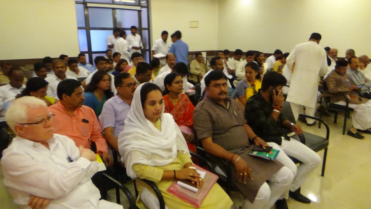 DK Shivakumar conduct the meeting in Hubballi