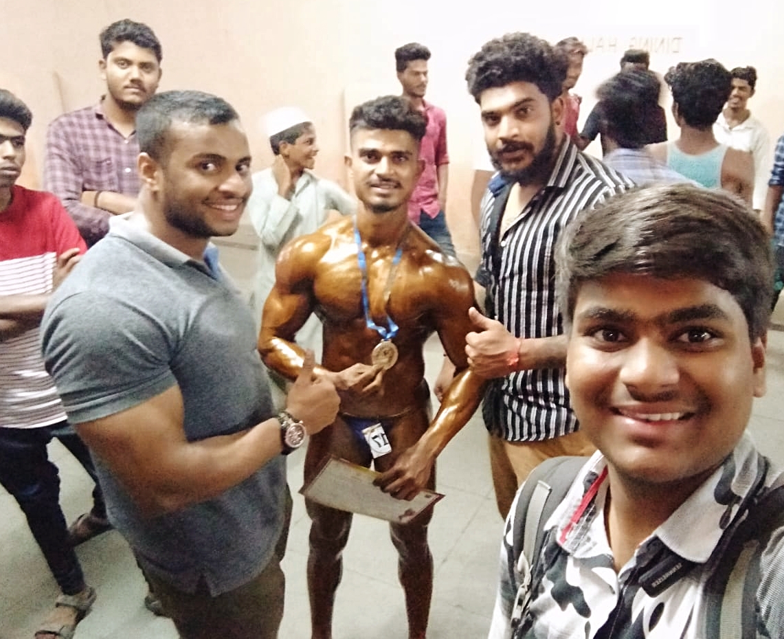 hubballi-boy-champion-in-boady-building-