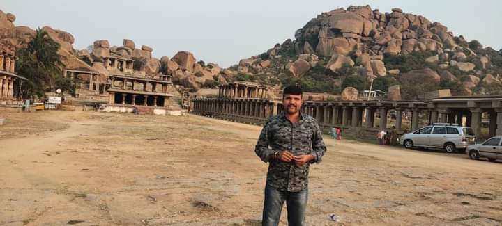 ravi d channannavar visited hampi