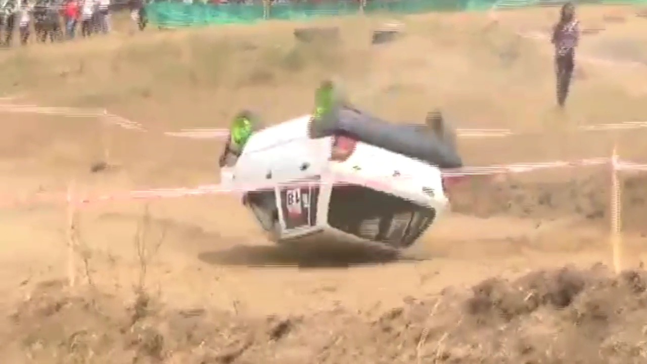 dramatic scene of car race in sakaleshpur