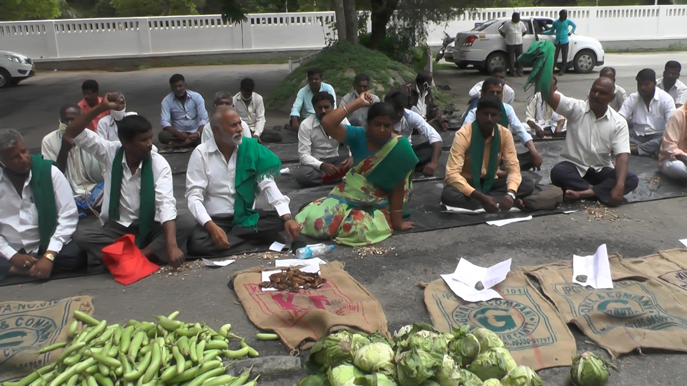 MP Prajwal Rewanna protest in front of dc office at Hassan