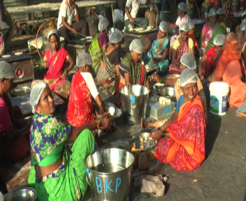 Variety dinner prepared for Kannada Sahitya Sammelana