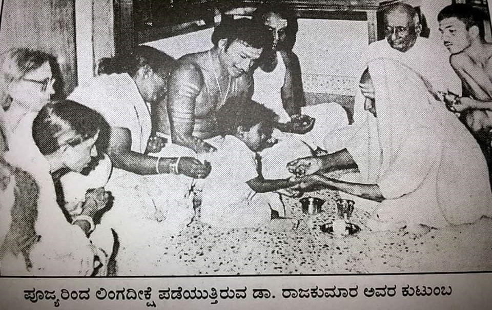 Puneeth Rajakumar with sindagimata Haveri