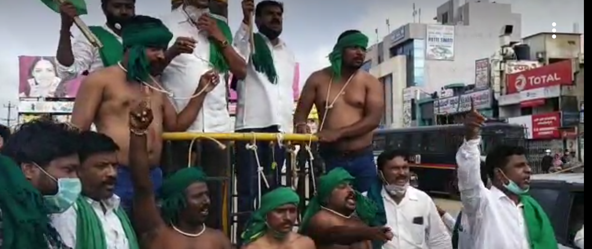 Karnataka bandh, Karnataka banda by famrers, Karnataka banda by famrers against farm bill, Karnataka bandh 2020, Karnataka bandh 2020 news, Karnataka bandh 2020 live update, ಕರ್ನಾಟಕ ಬಂದ್​, ರೈತರಿಂದ ಕರ್ನಾಟಕ ಬಂದ್​, ಕೃಷಿ ಮಸೂದೆ ವಿರುದ್ಧ ರೈತರಿಂದ ಕರ್ನಾಟಕ ಬಂದ್​, ಕರ್ನಾಟಕ ಬಂದ್​ ಸುದ್ದಿ, ಕರ್ನಾಟಕ ಬಂದ್​ 2020 ಸುದ್ದಿ, ಕರ್ನಾಟಕ ಬಂದ್​ 2020 ಲೈವ್​ ಅಪ್​ಡೇಟ್​,