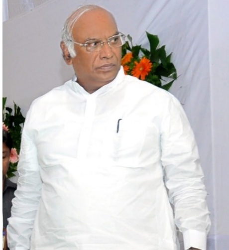 rajya sabha member mallikarjun kharge anger over kalaburgi people