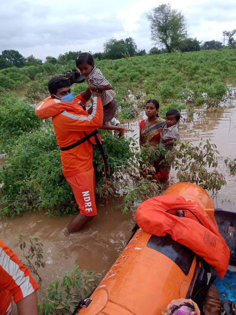 Heavy Rain Lash in North Karnataka Causing Inundation: 111 House of Rabakavi Banahatti Wrecked