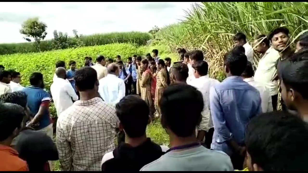 padayatra by students for demanding school building