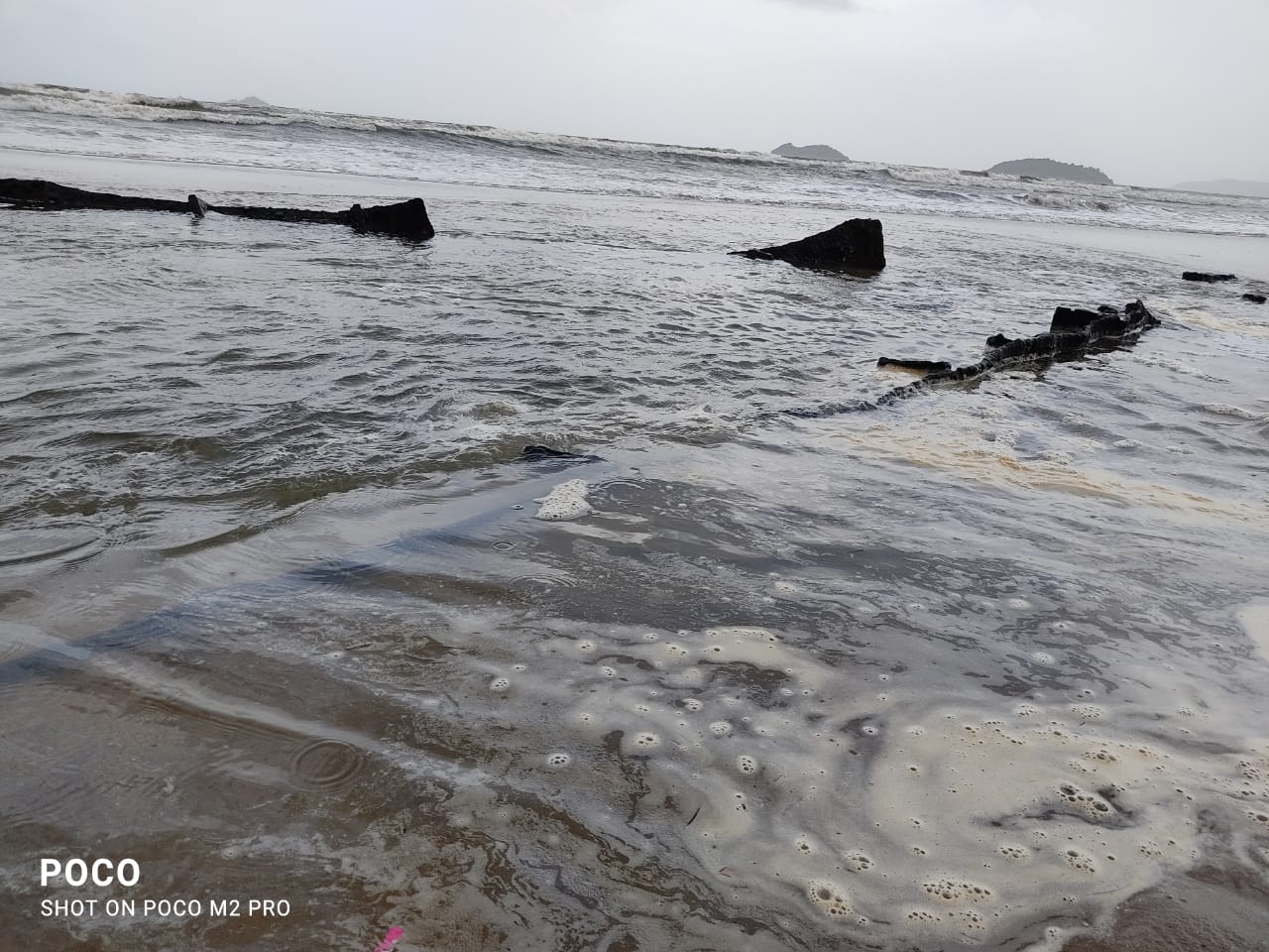 Ships remains found in  karwar beach