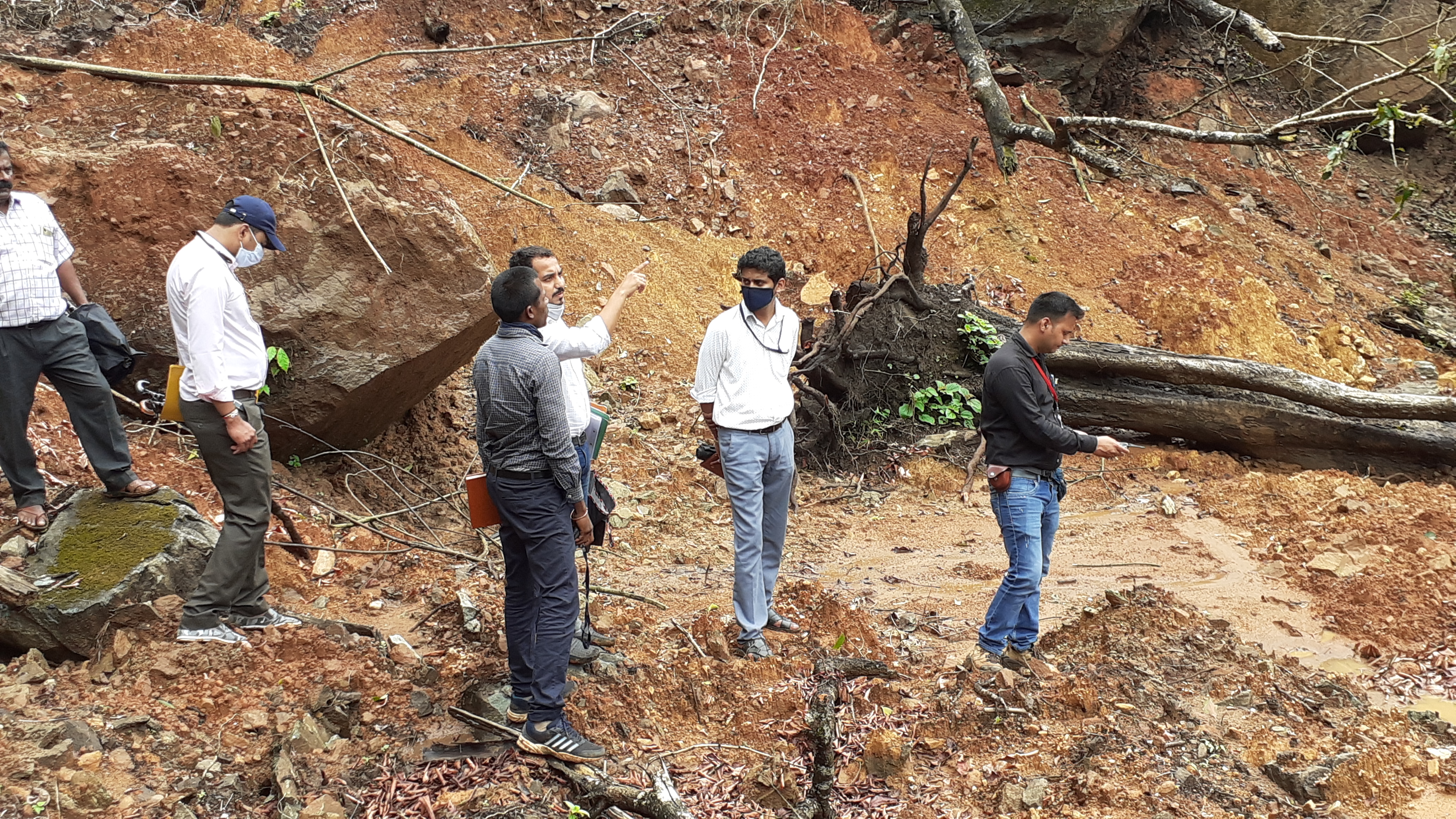 central team visits landslide place near kodasalli dam