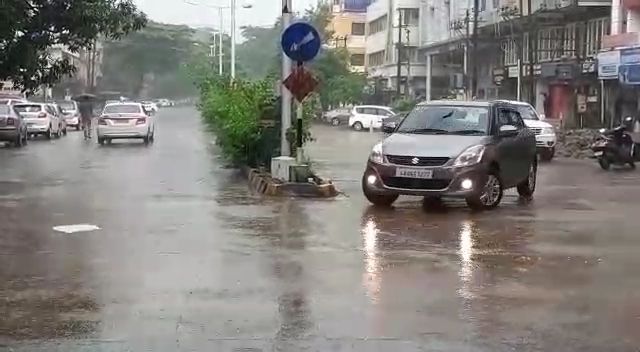 rains disrupted daily life in several states of the country