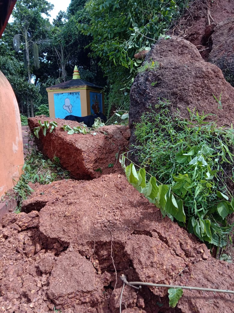 Landslide In Maneshwar Temple