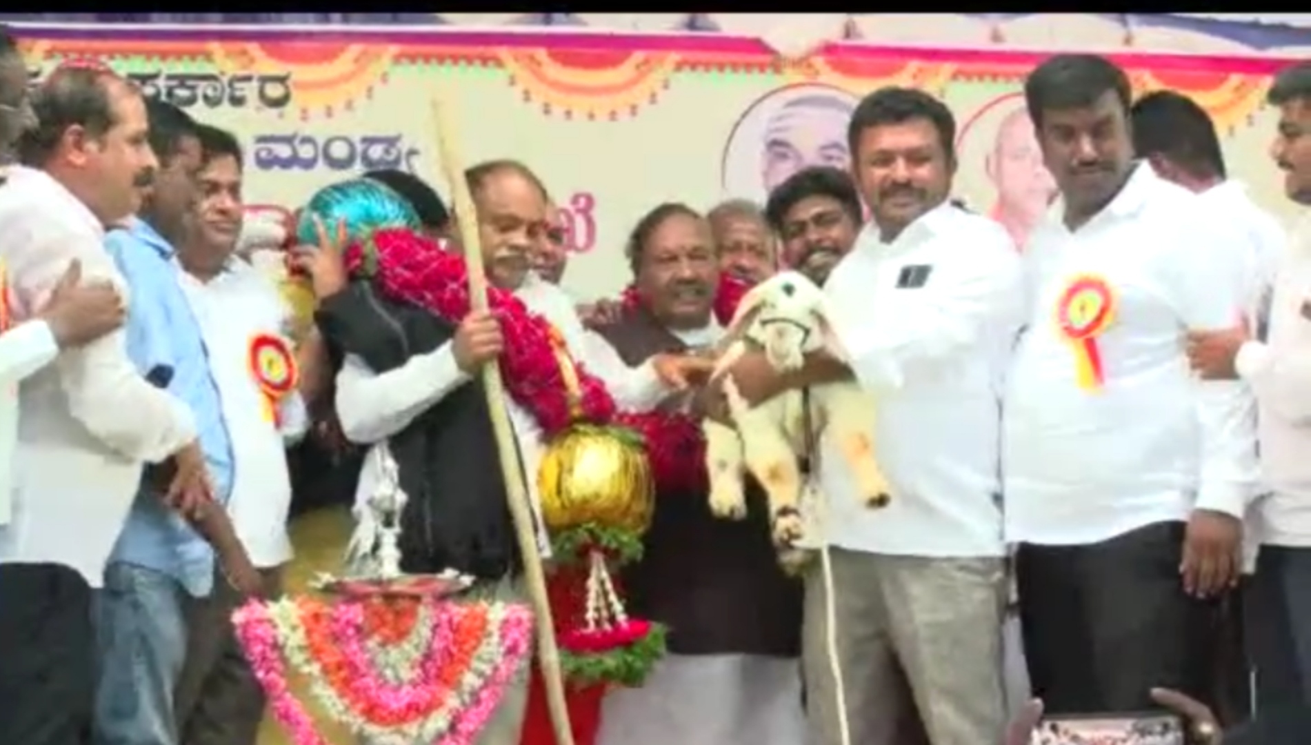 Kuruba community gave sheep to Annadani