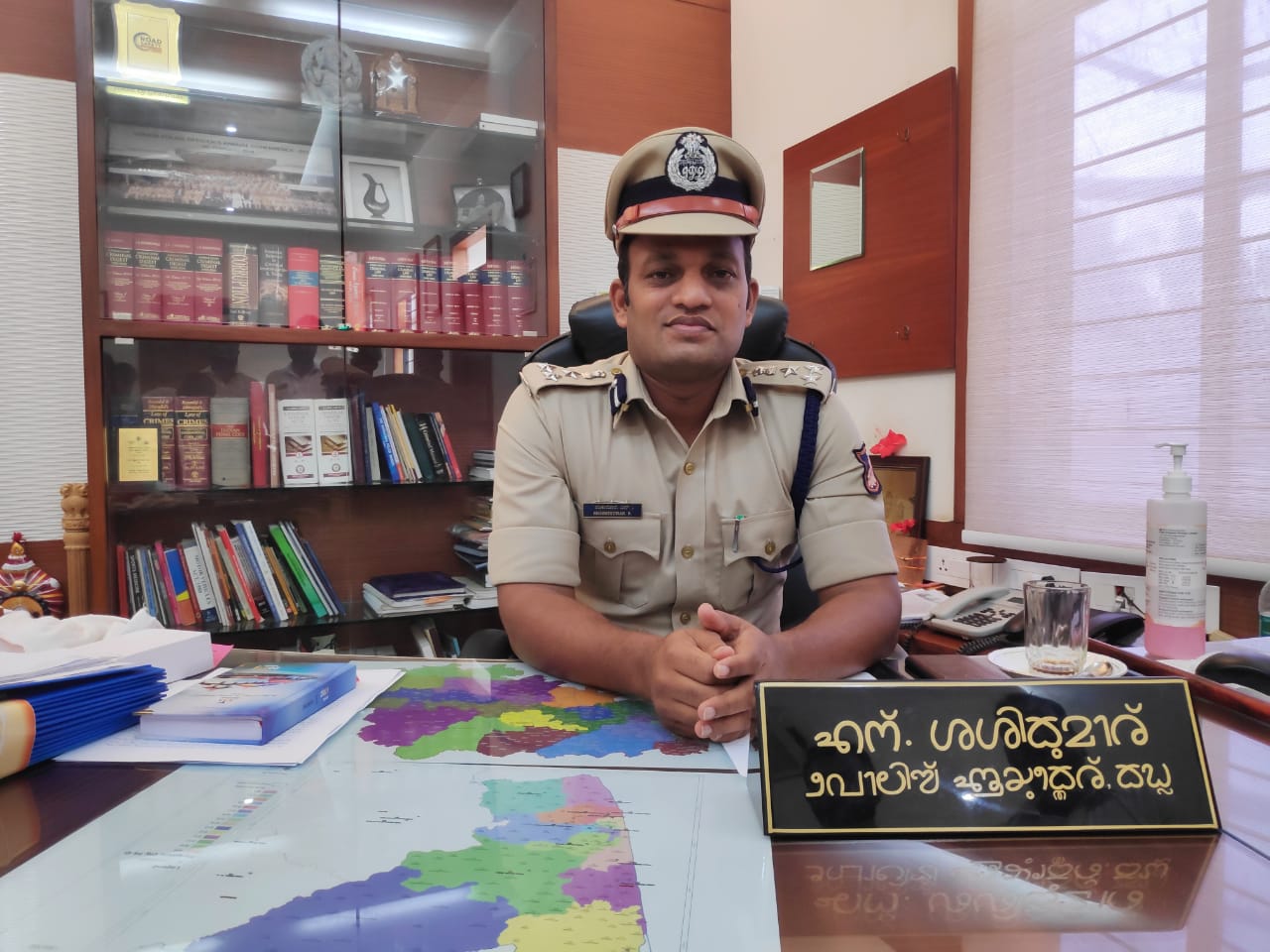 tulu name board  to manglore police commissioner shashikumar