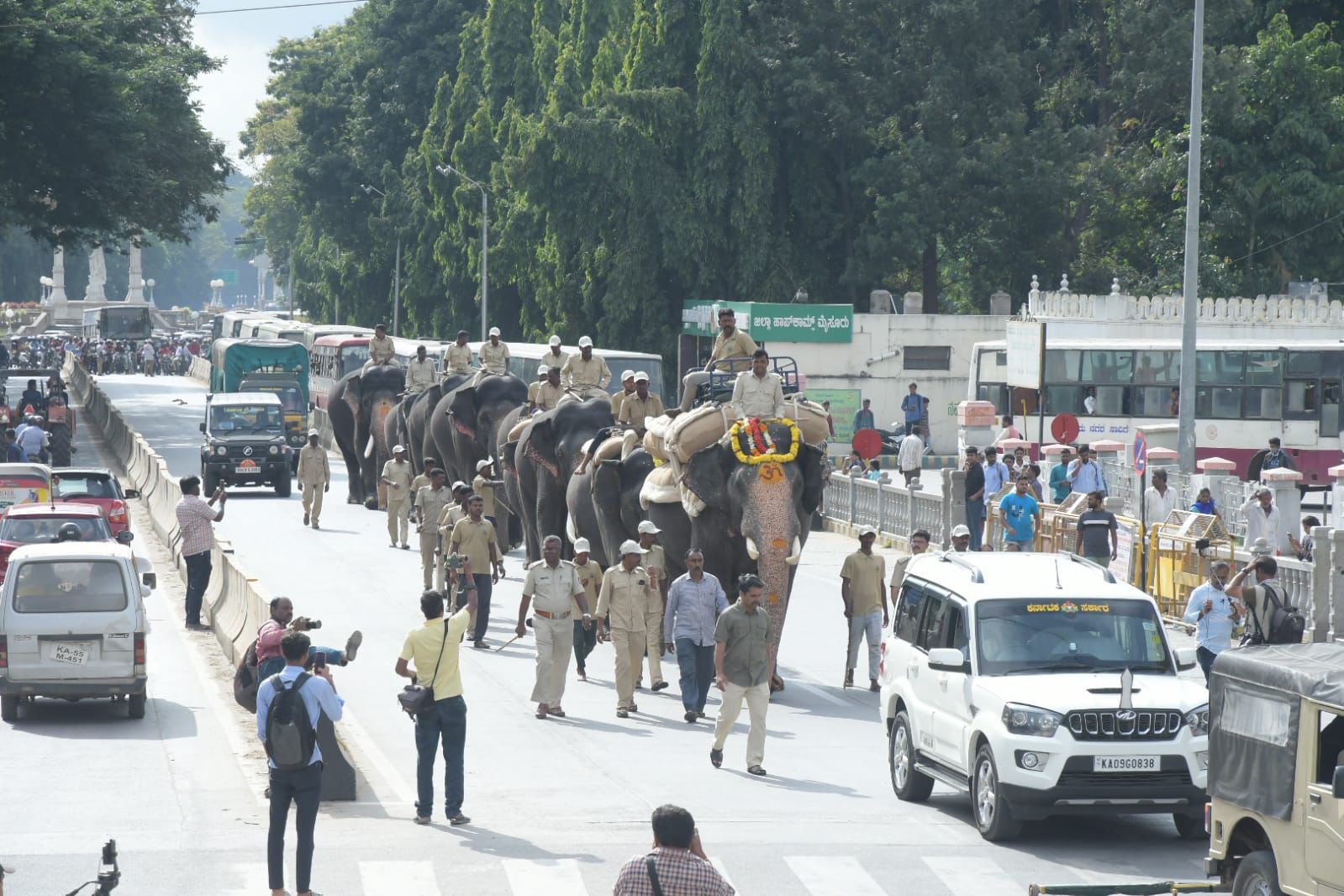 Inauguration of Nadahabba Dasara