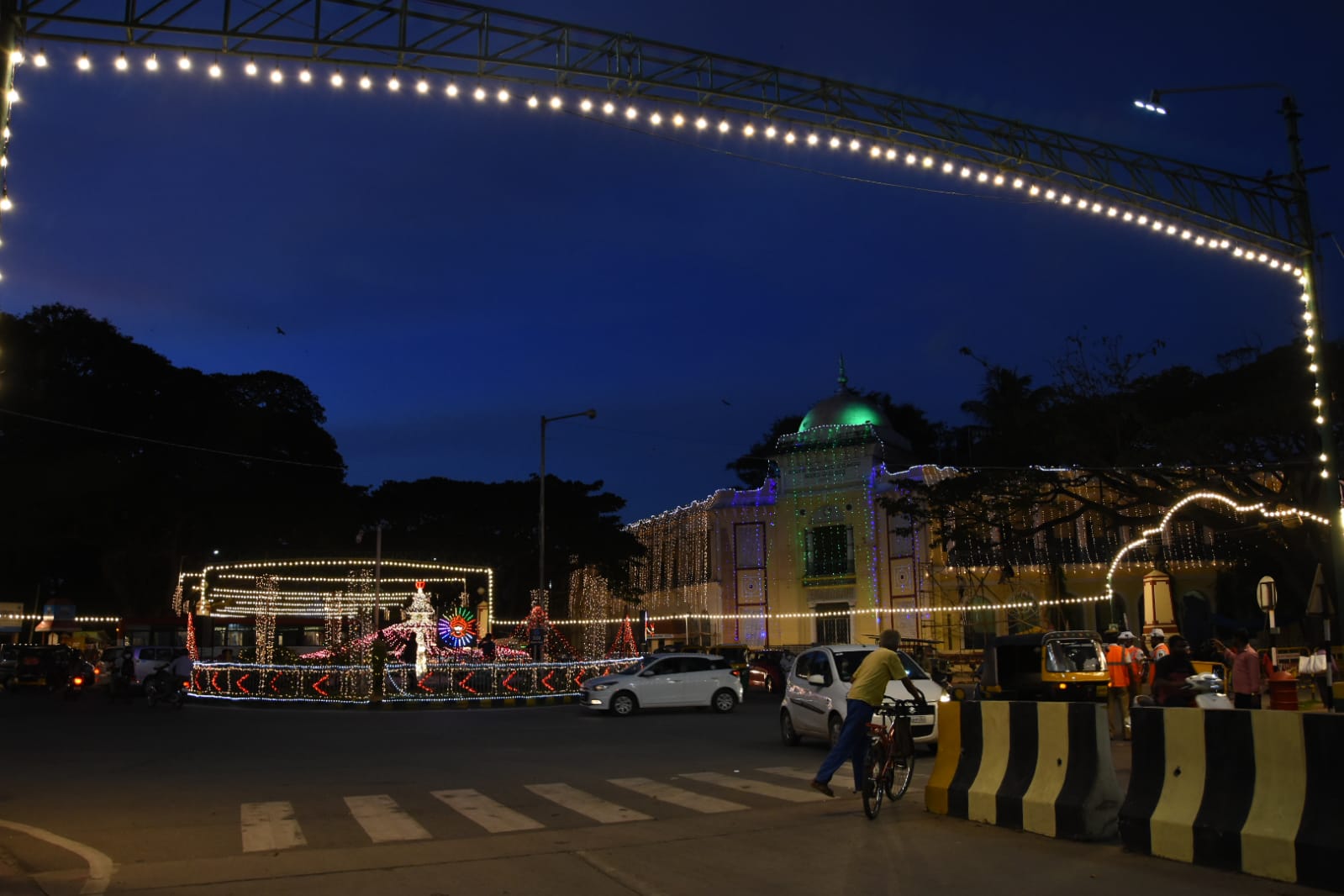 ಮೈಸೂರಲ್ಲಿ ದೀಪಾಲಂಕಾರ