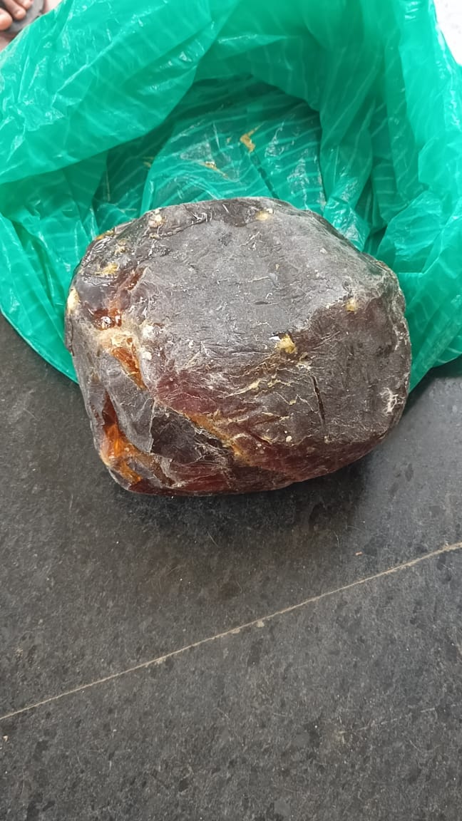 4 arrested for illeaglly transfering ambergris