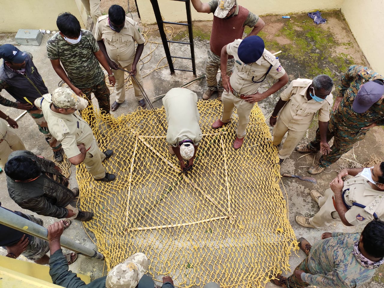 a-leopard-fell-in-ruin-well-officials-captured-it-by-the-help-of-the-cctv in mysore karnata