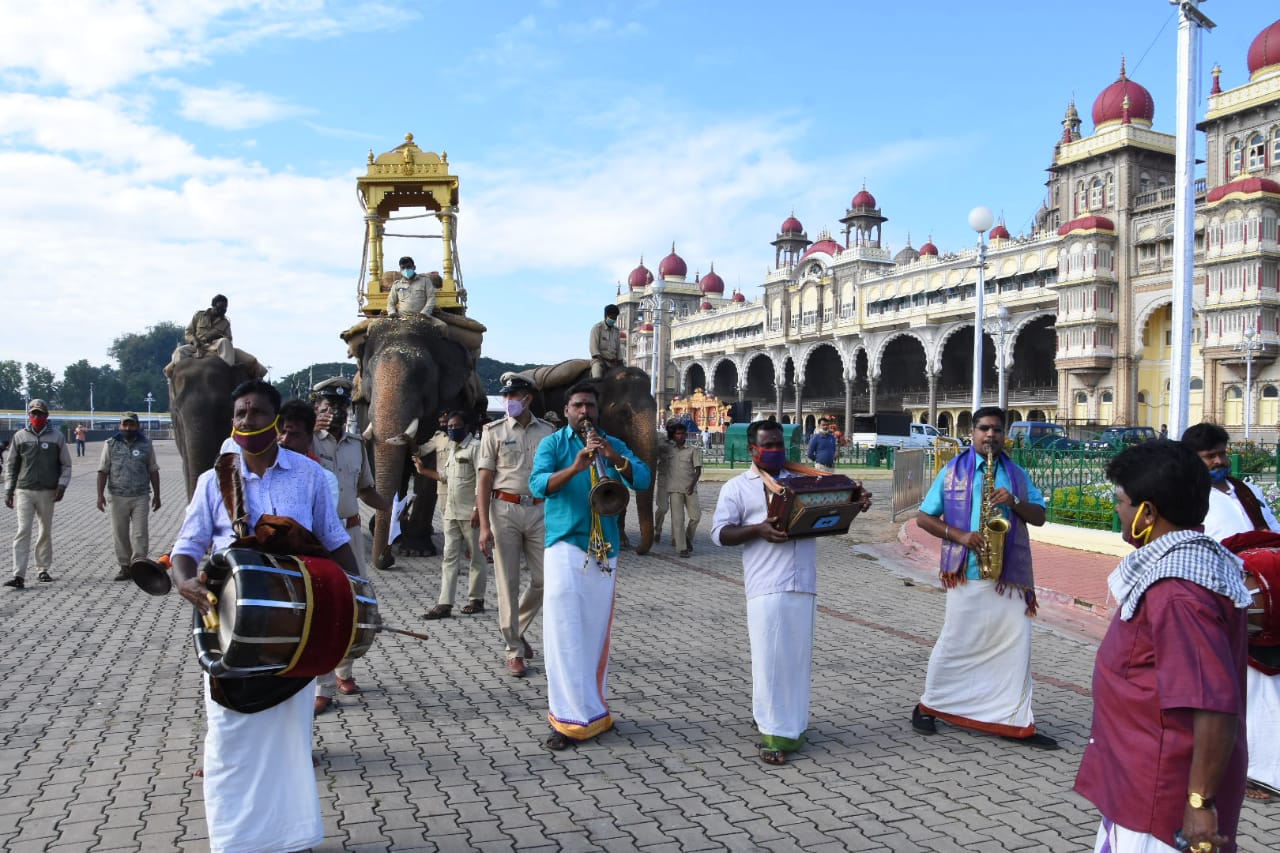 mysuru jamboo Savari parade