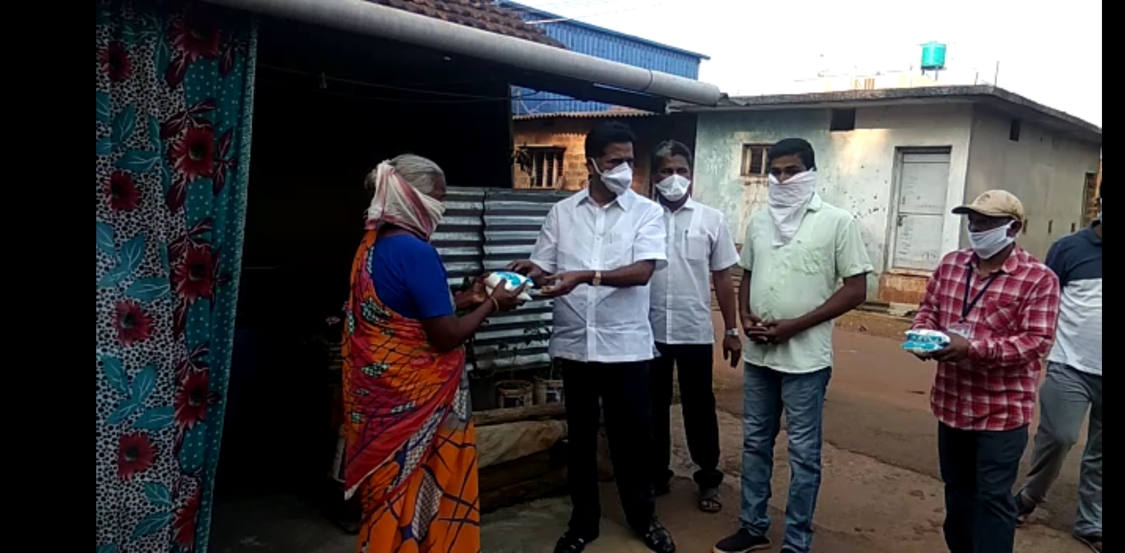 free milk distribution in shimogga