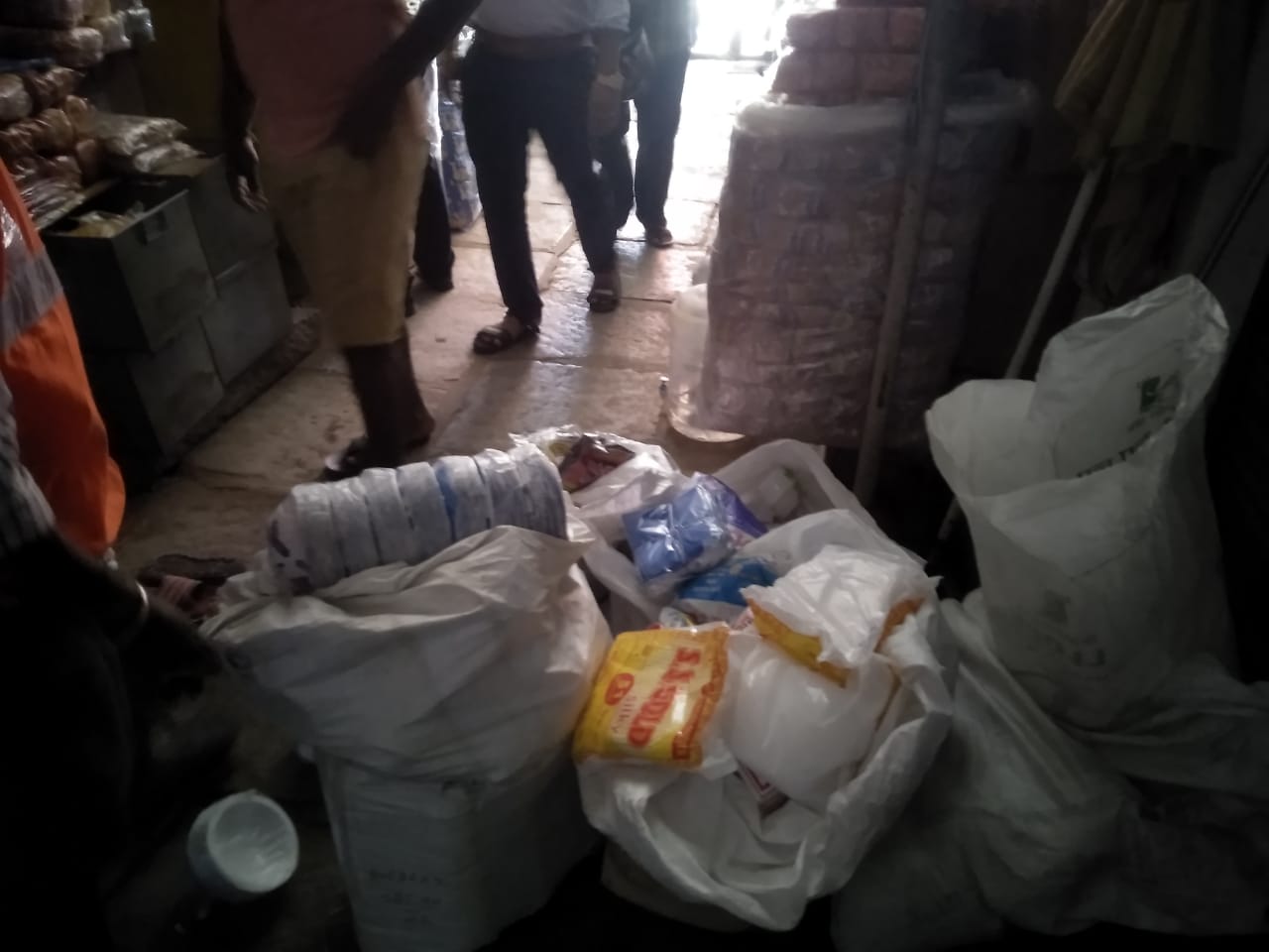 Raid on plastic selling shops in shimogga